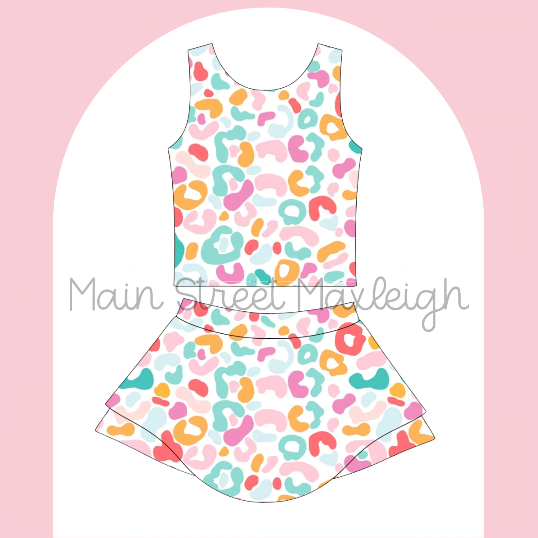 Colorful leopard yoga set