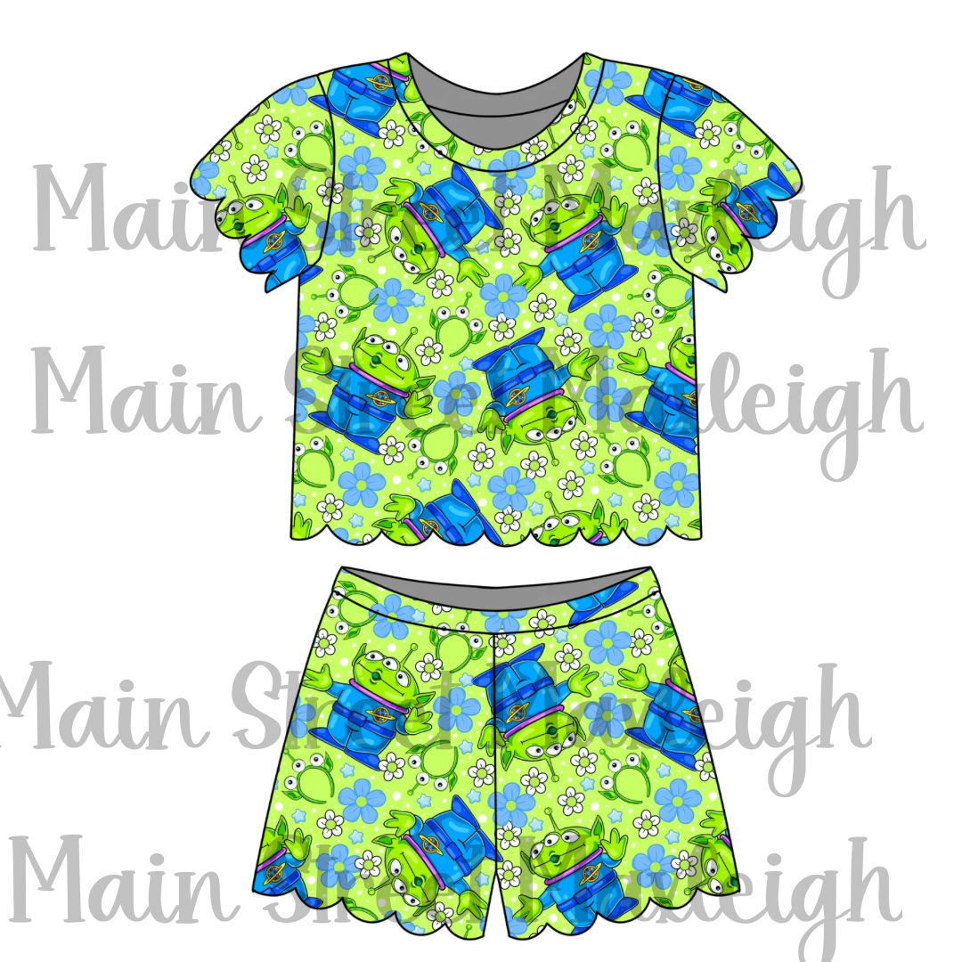 The claw scallop short set