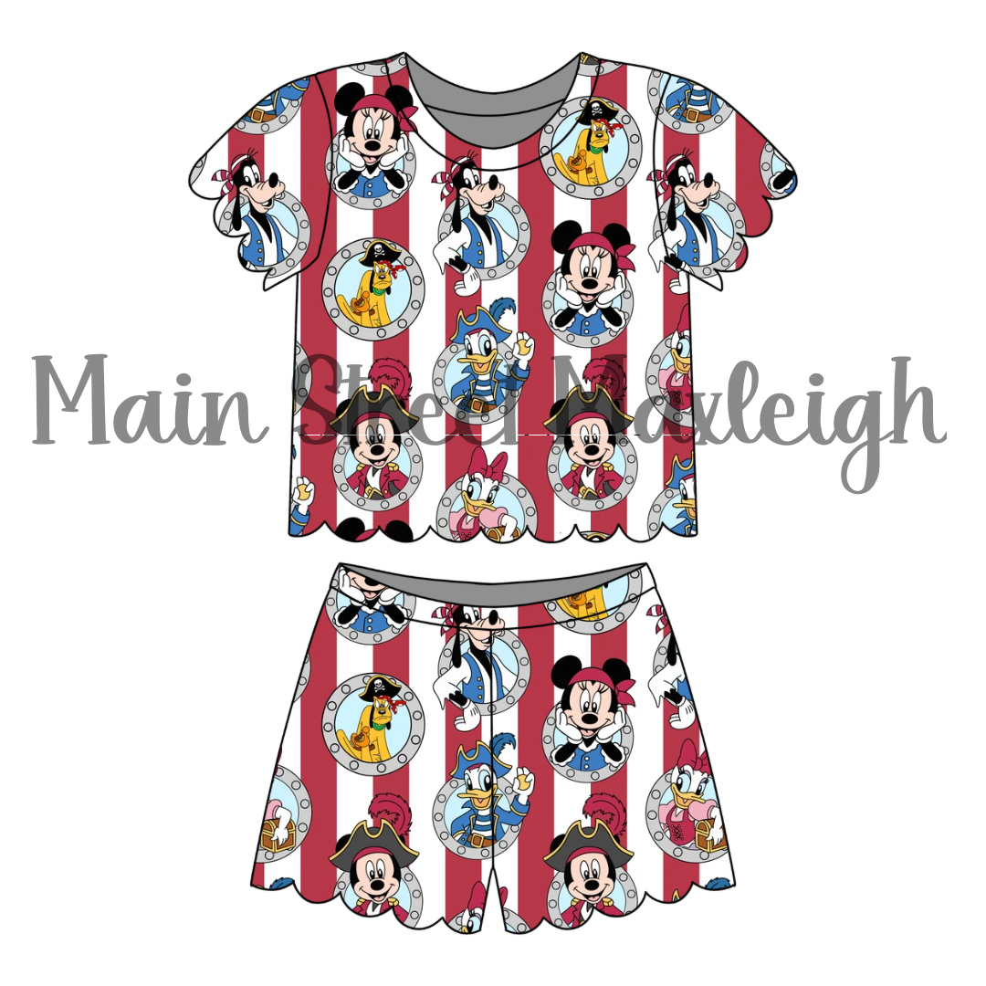Pirate Porthole cruise Scallop short set